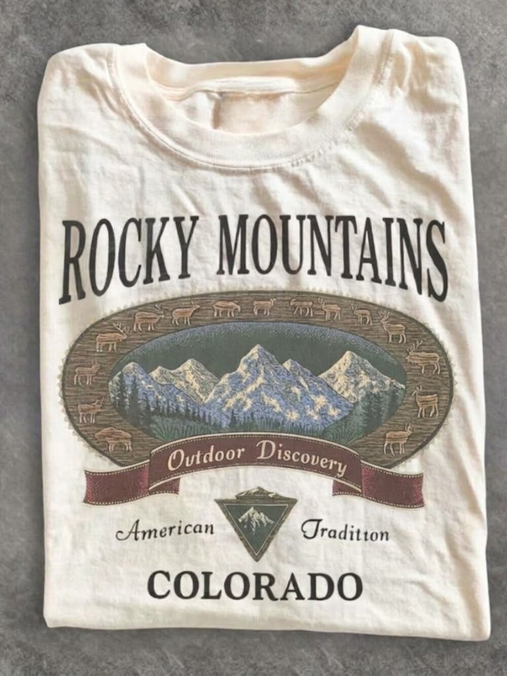 Rocky Mountains Colorado Outdoor Graphic T-Shirt